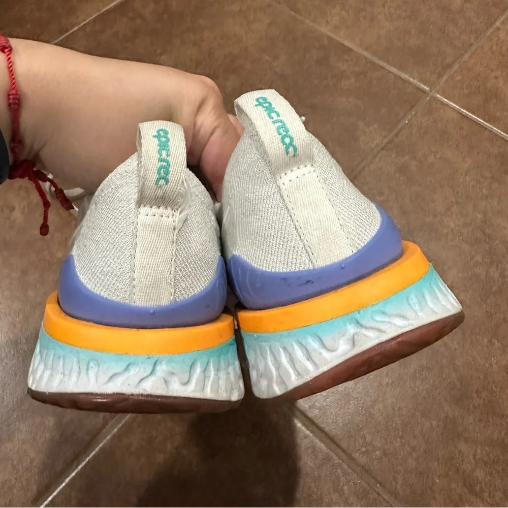 Nike Epic React Flyknit 2 - Picture 6 of 11